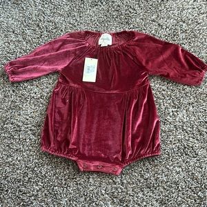 NWT!! Vignette 18-24 Month Velor Snap Closure Girl Outfit